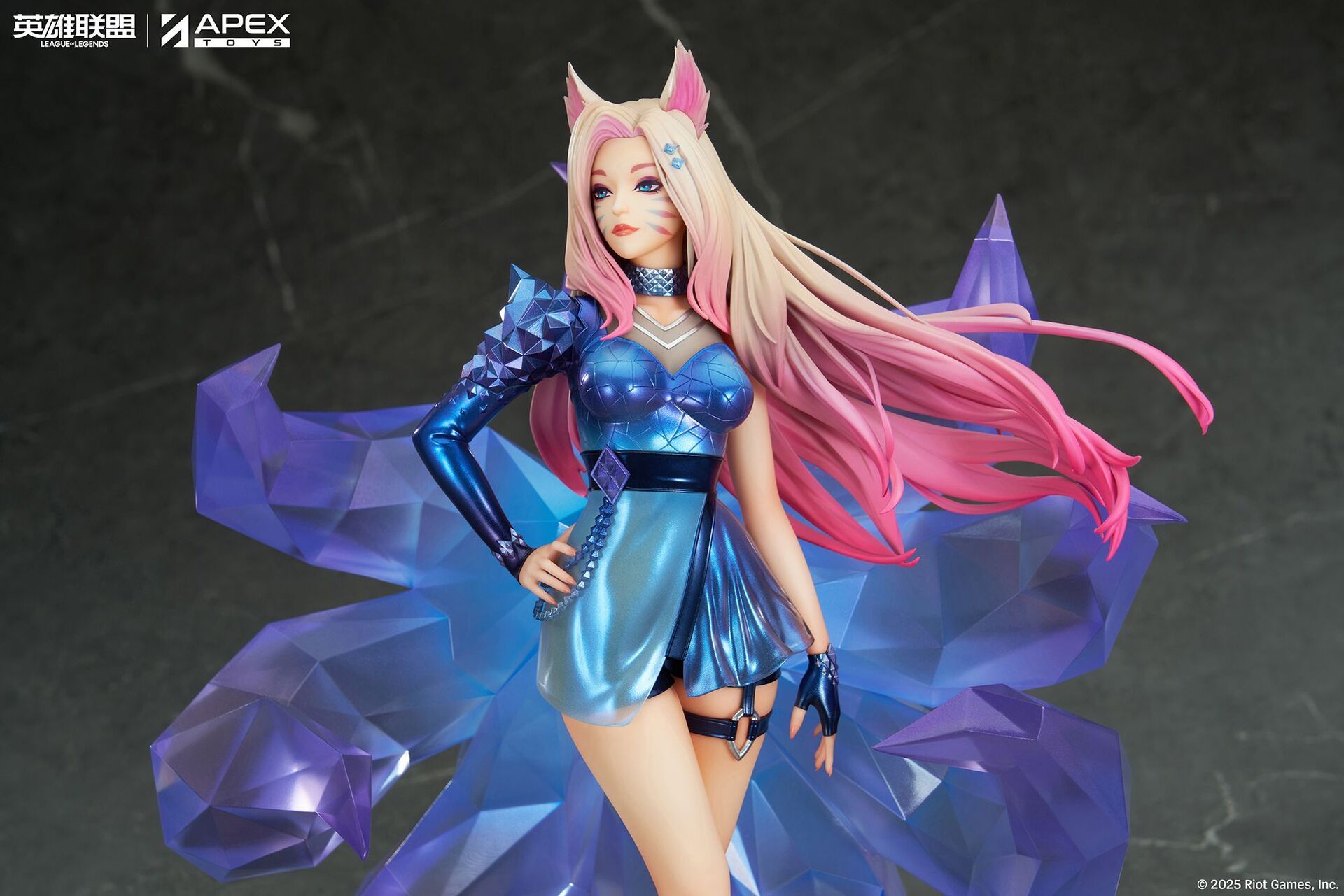 League of Legends - Ahri - 1/7 - K/DA All Out (Apex Innovation) photo 4