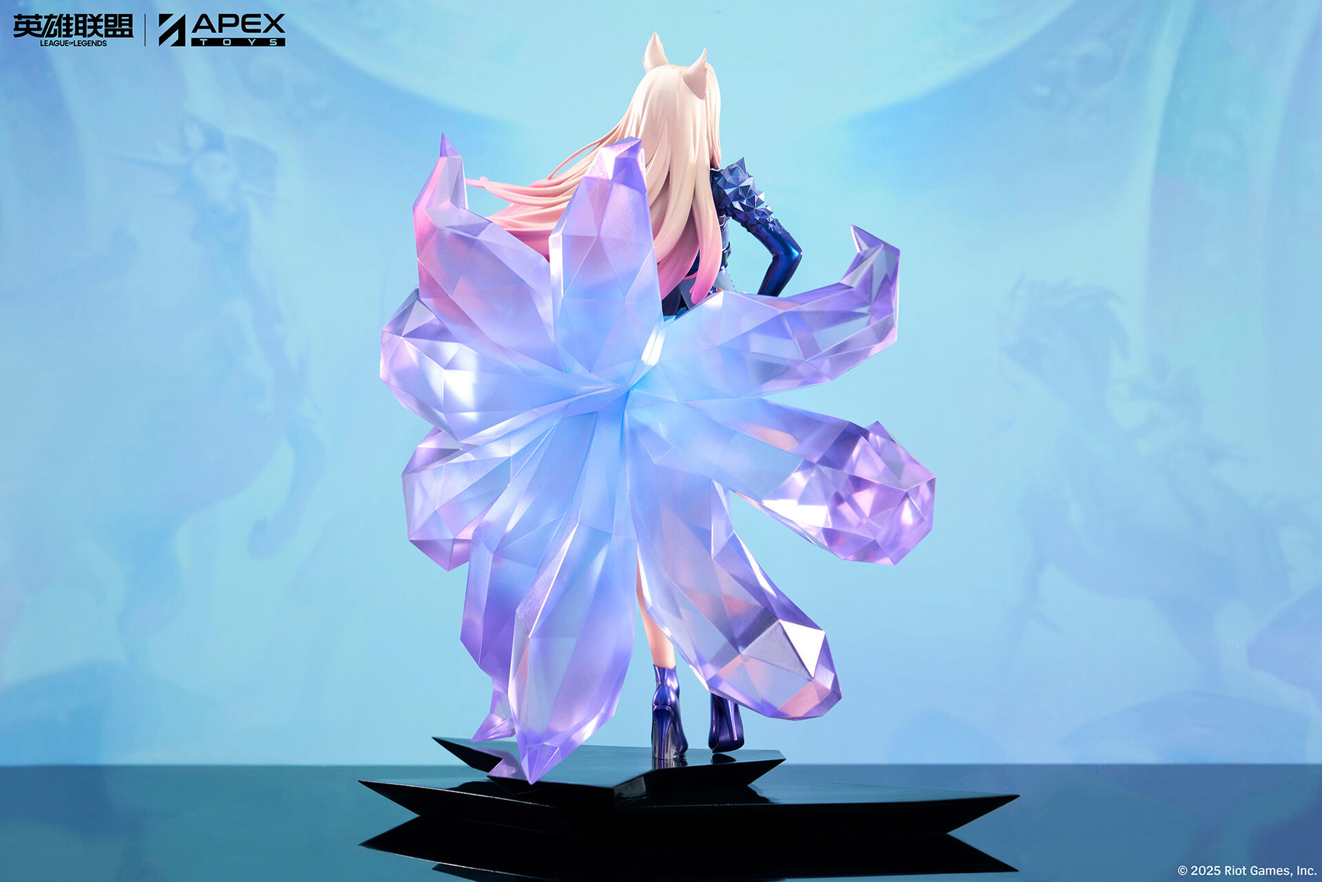 League of Legends - Ahri - 1/7 - K/DA All Out (Apex Innovation) photo 6