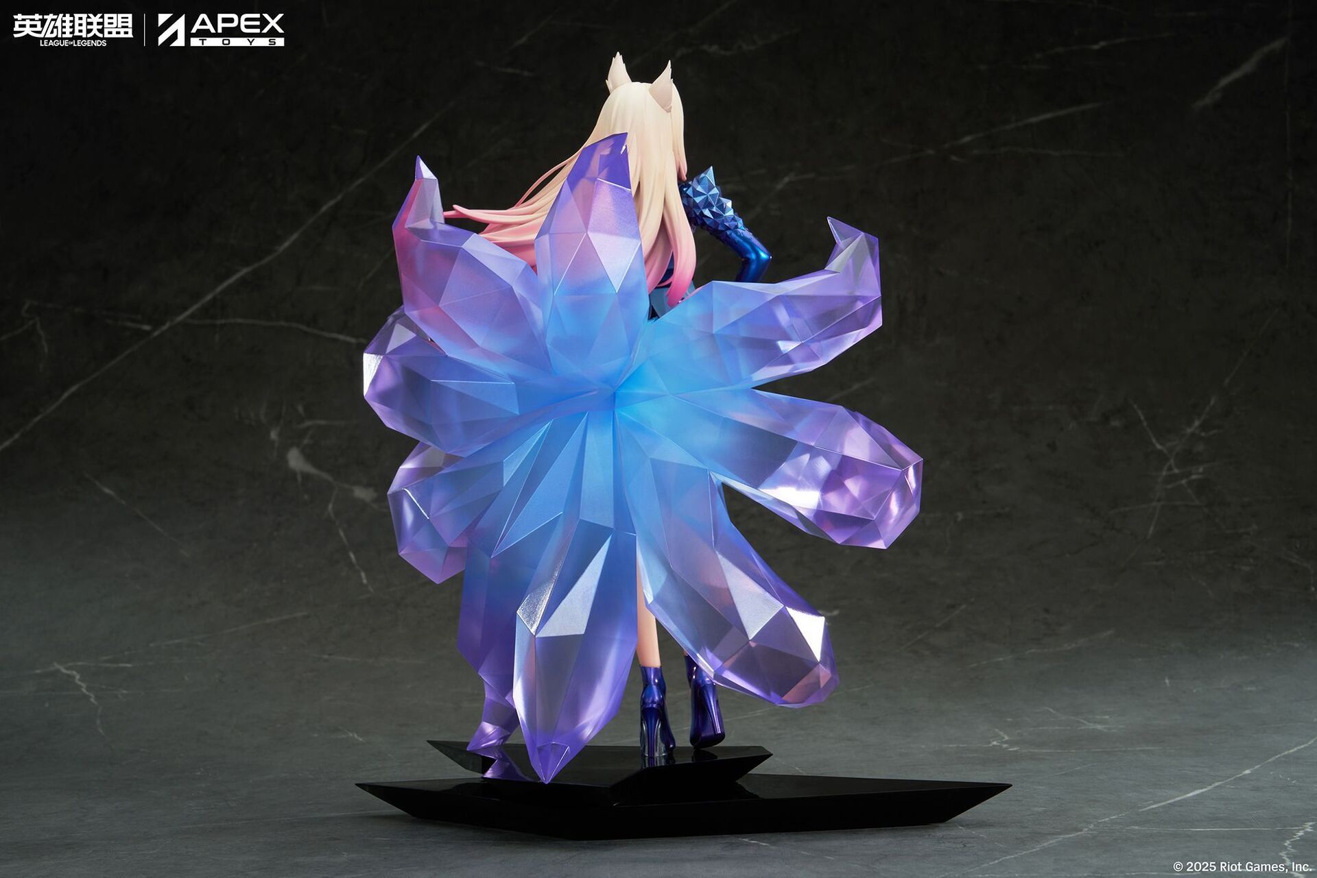 League of Legends - Ahri - 1/7 - K/DA All Out (Apex Innovation) photo 13