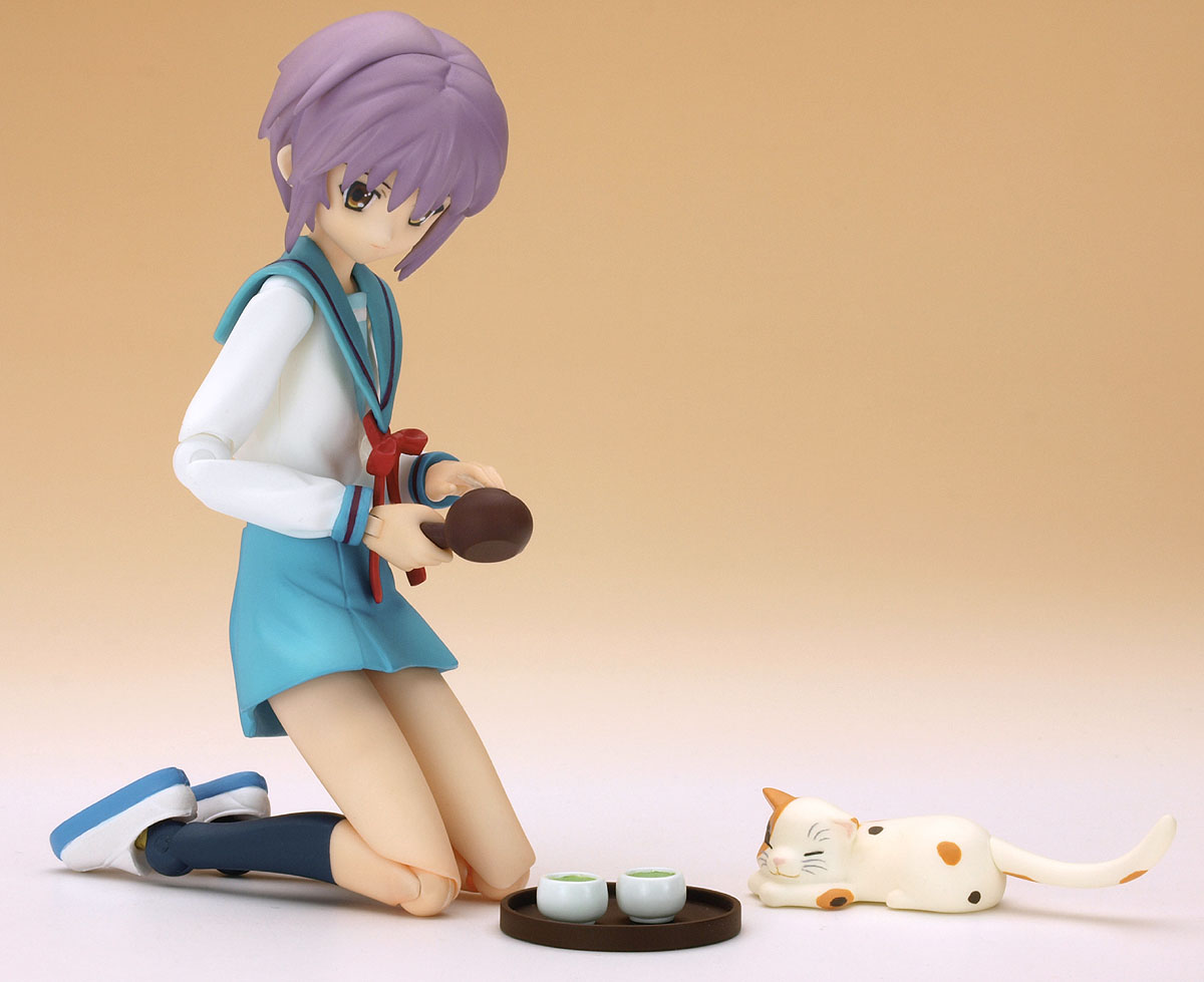 Suzumiya Haruhi no Yuuutsu - Nagato Yuki - Shamisen - Figma  (#015) - Evil Witch, School Uniform (Max Factory) photo 2