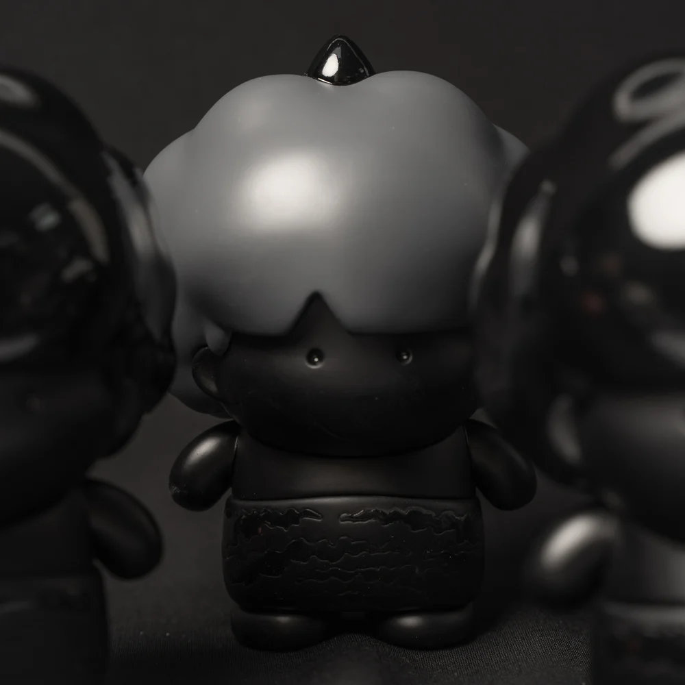Sanrio Characters - Goro - Sanrio Classics - Unbox in Black (Unbox Industries) photo 2