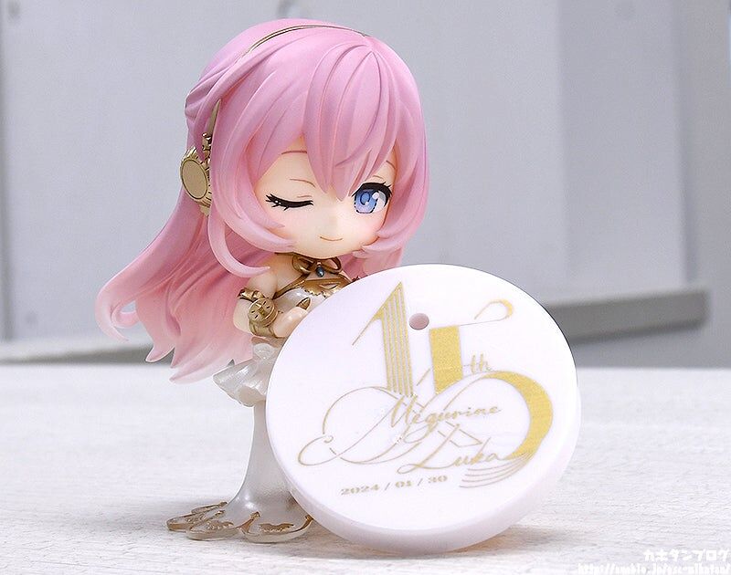 Vocaloid - Megurine Luka - Nendoroid  (#2646) - Symphony 2024 Ver. (Good Smile Company) photo 3