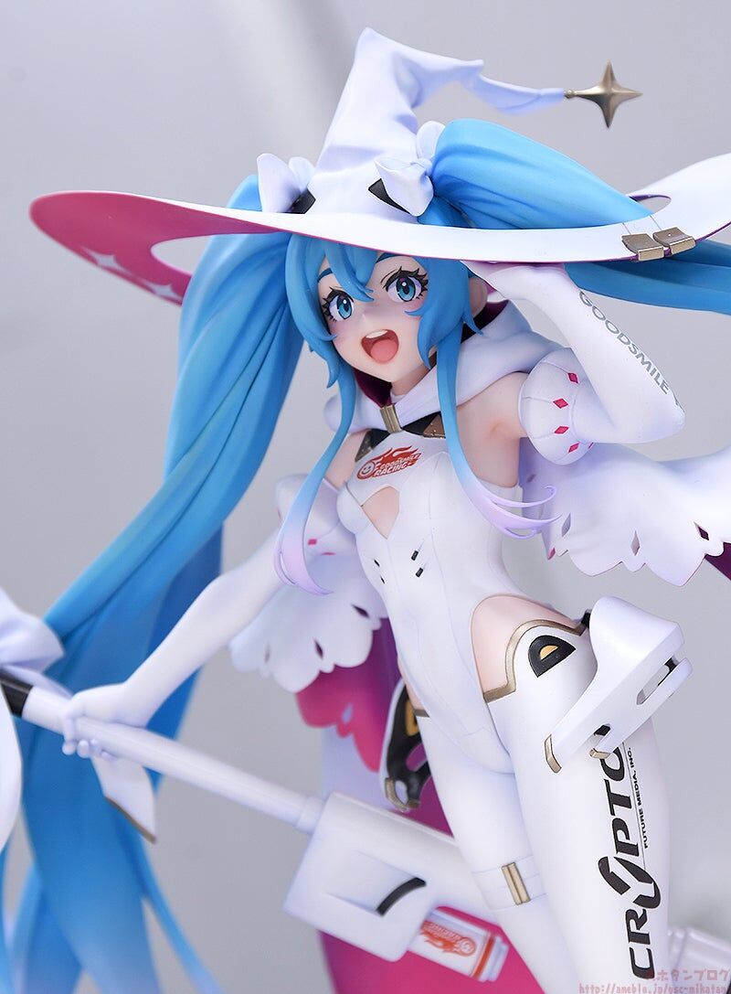 Good Smile Racing - Hatsune Miku - 1/7 - Racing 2024 Ver. (GOOD SMILE Racing) photo 14