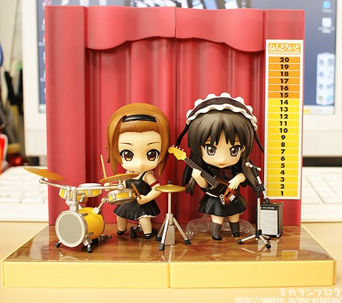 K-ON! - Tainaka Ritsu - Nendoroid  (#101) - Live Stage Set (Good Smile Company) photo 14