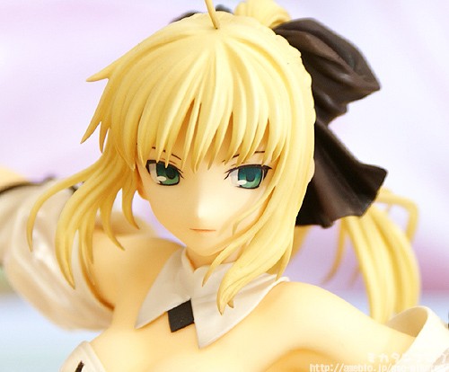 Fate/Unlimited Codes - Altria Pendragon - 1/7 - Saber Lily, Golden Caliburn (Good Smile Company) photo 4