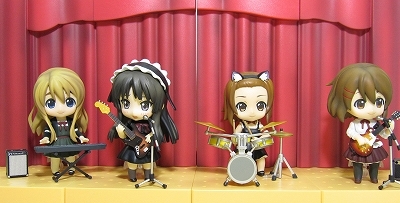 K-ON! - Hirasawa Yui - Nendoroid  (#110) - Live Stage Ver. (Good Smile Company) photo 11