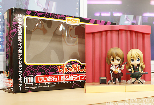 K-ON! - Hirasawa Yui - Nendoroid  (#110) - Live Stage Ver. (Good Smile Company) photo 20