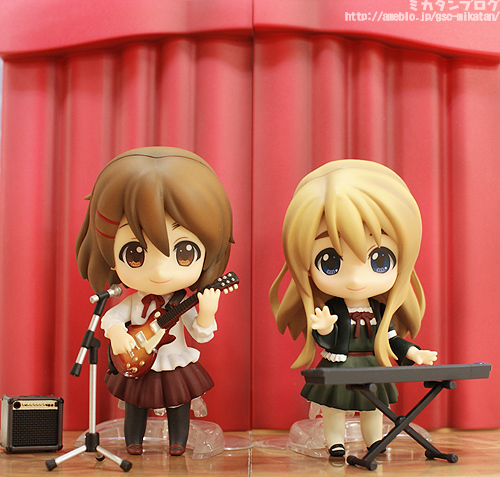 K-ON! - Hirasawa Yui - Nendoroid  (#110) - Live Stage Ver. (Good Smile Company) photo 23