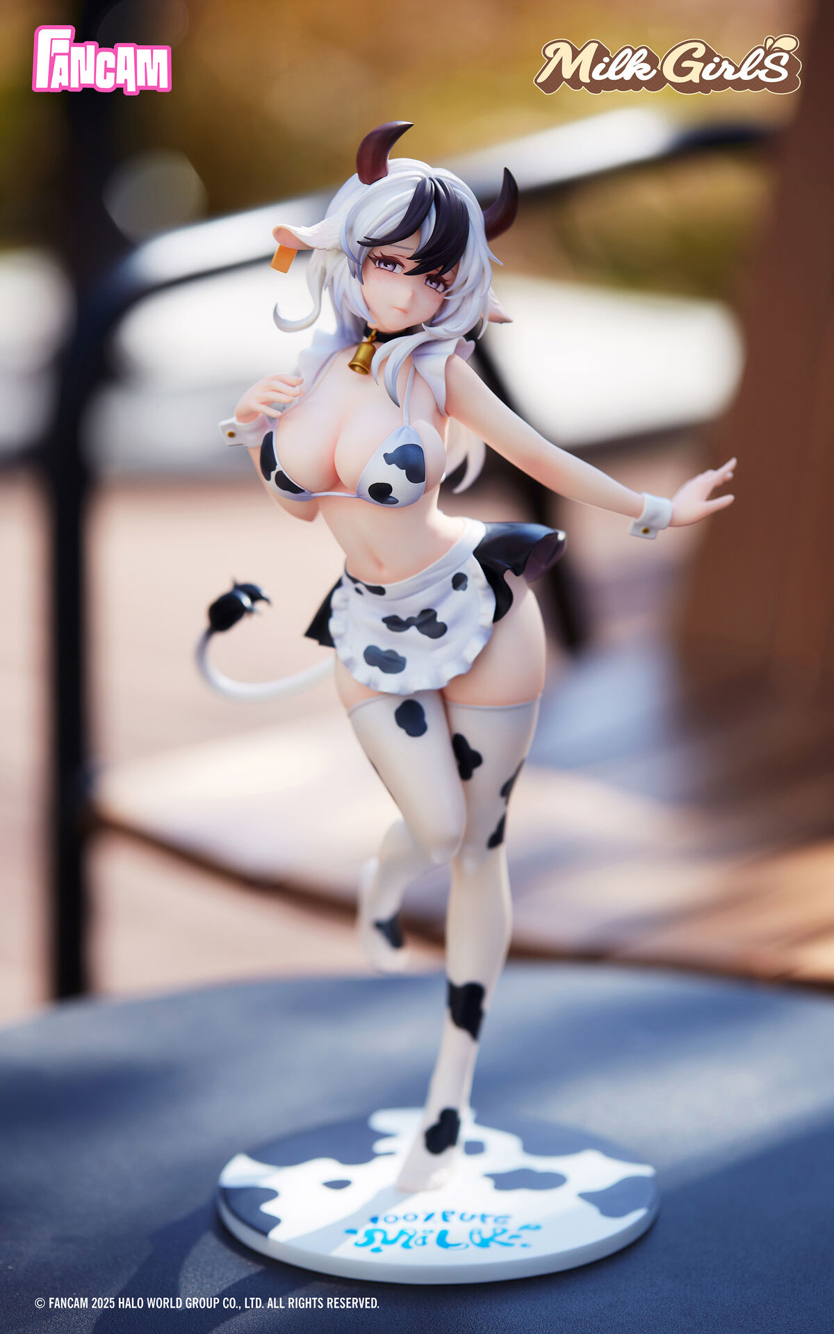 Original - Milk Girls - 1/6 - Black And White (Fancam) photo 6