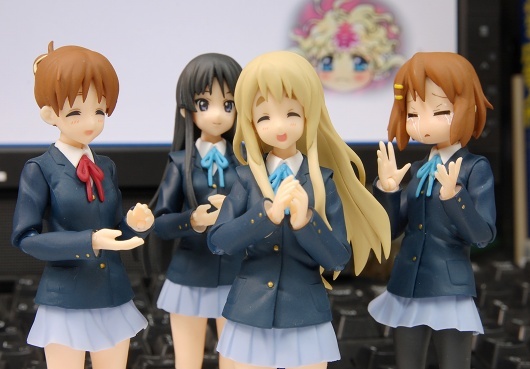K-ON! - Kotobuki Tsumugi - Figma  (#059) - School Uniform Ver. (Max Factory) photo 7
