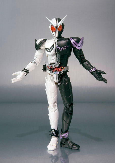 Kamen Rider W - Kamen Rider Double Fang Joker - S.H.Figuarts (Bandai) photo 3