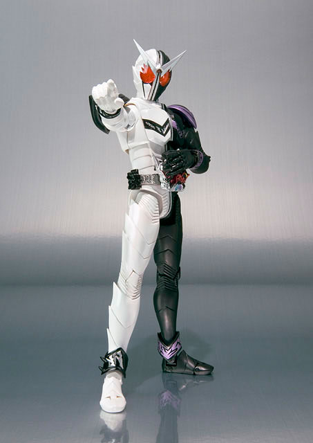 Kamen Rider W - Kamen Rider Double Fang Joker - S.H.Figuarts (Bandai) photo 5