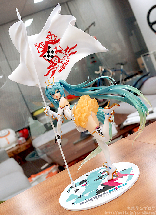 Good Smile Racing - Hatsune Miku - 1/8 - Racing 2015 Ver. (Good Smile Company) photo 5