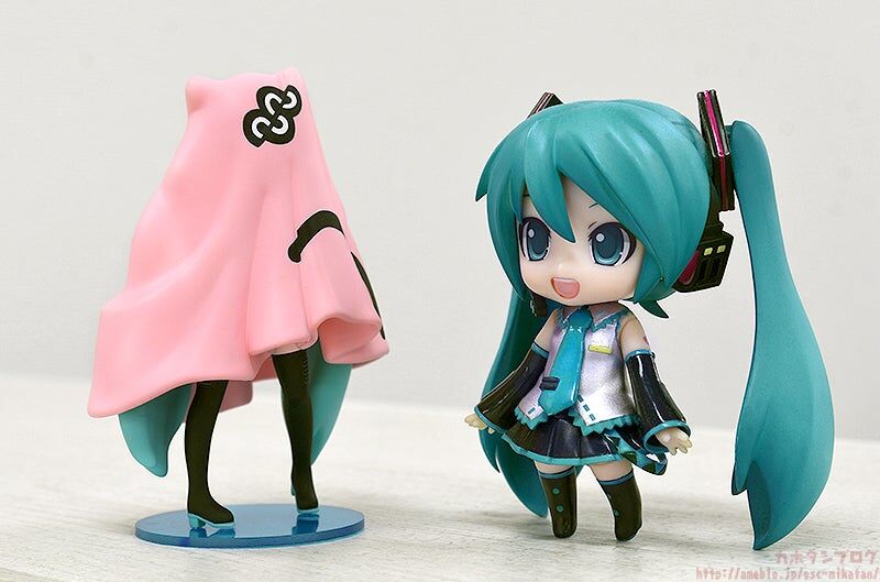 Vocaloid - Hatsune Miku - Artist Collaboration Figure (Good Smile Company) photo 6