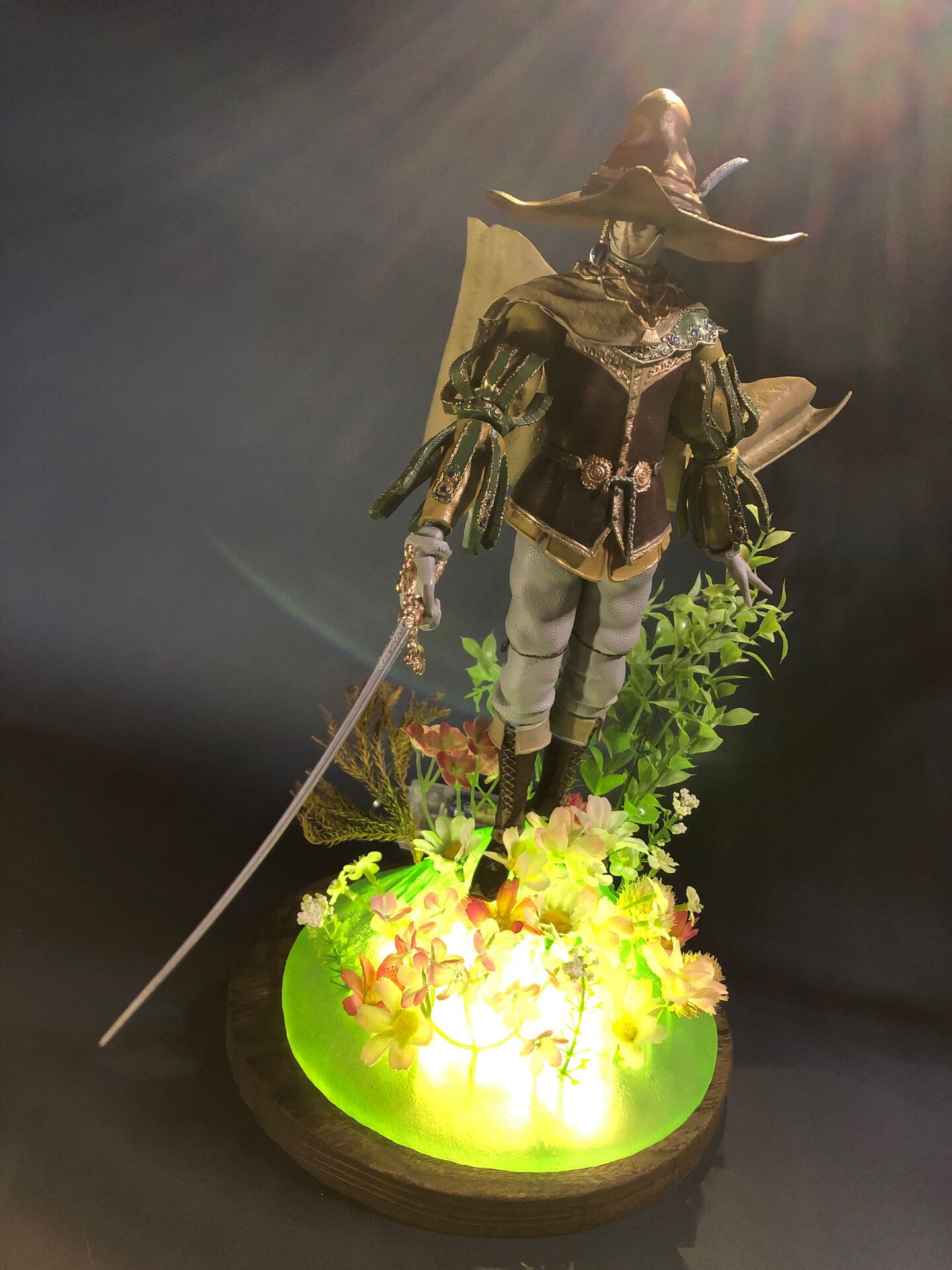 Elden Ring - Majutsushi Roger - Doujin Figure (Creature Hand) photo 3