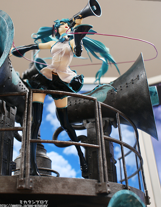Vocaloid - Hatsune Miku - 1/8 - Love is War ver. DX (Good Smile Company) photo 9