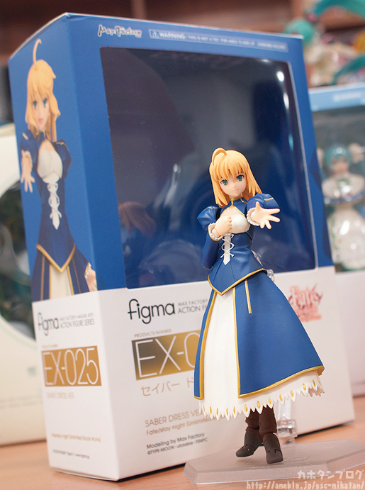 Fate/Stay Night Unlimited Blade Works - Altria Pendragon - Figma  (#EX-025) - Saber, Dress ver. (Max Factory) photo 4