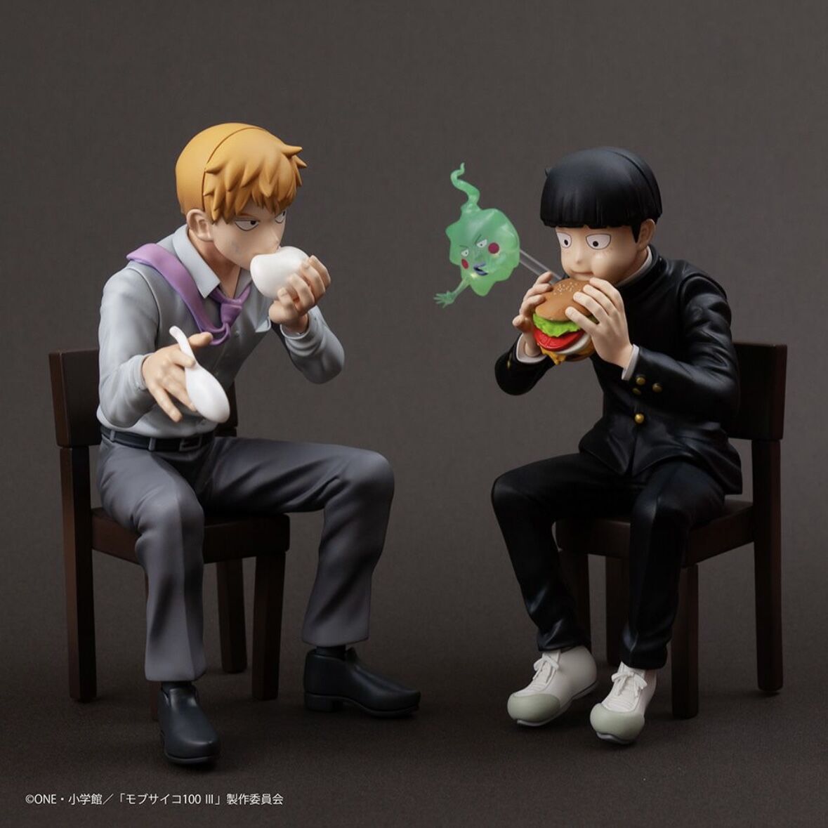 Mob Psycho 100 III - Reigen Arataka (Bunbougu Cafe, Union Creative International Ltd)