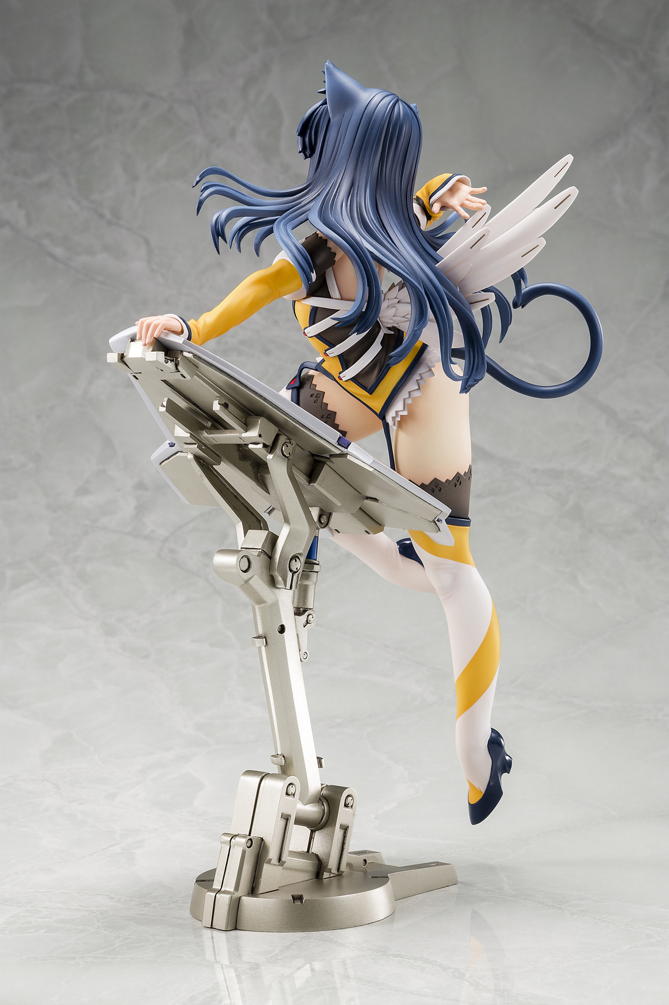 Ulthar no Yuuutsu - Mike Ranjenu Nora - 1/8 (Embrace Japan) photo 8