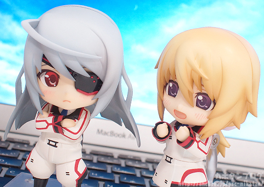 IS: Infinite Stratos - Charlotte Dunois - Nendoroid  (#497) (Good Smile Company) photo 3