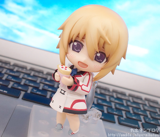 IS: Infinite Stratos - Charlotte Dunois - Nendoroid  (#497) (Good Smile Company) photo 6