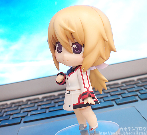 IS: Infinite Stratos - Charlotte Dunois - Nendoroid  (#497) (Good Smile Company) photo 25