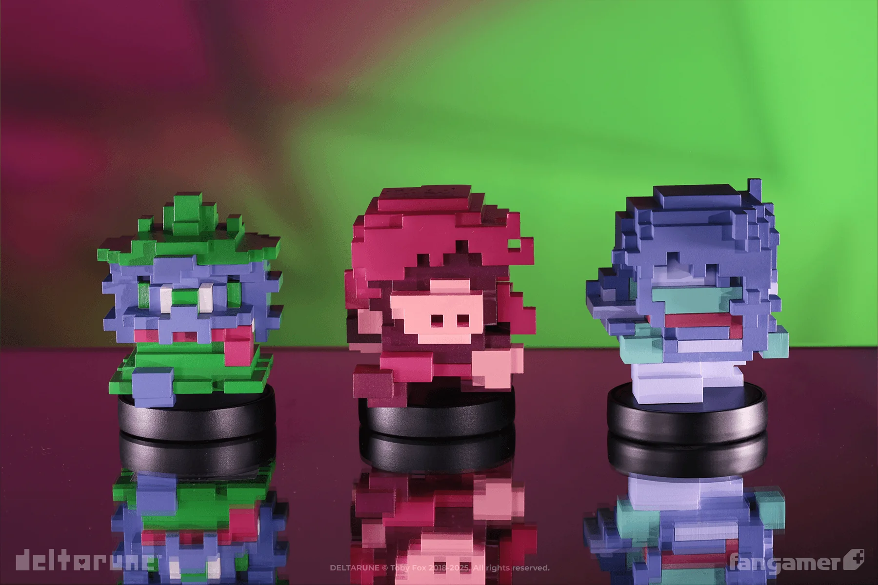 Deltarune - Susie - Hero_Axe (Fangamer) photo 5