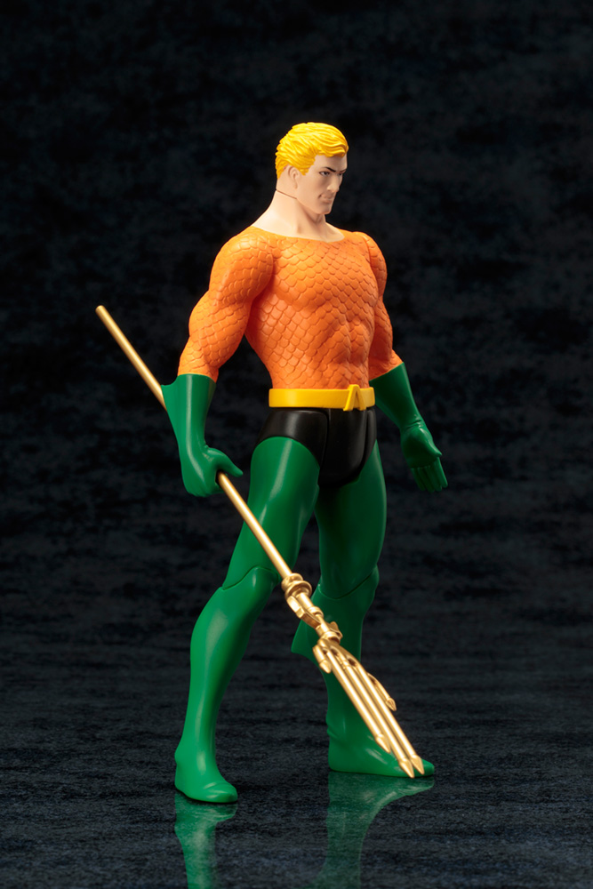 DC Universe - Aquaman - ARTFX+ - Super Powers Classics - 1/10 (Kotobukiya) photo 2