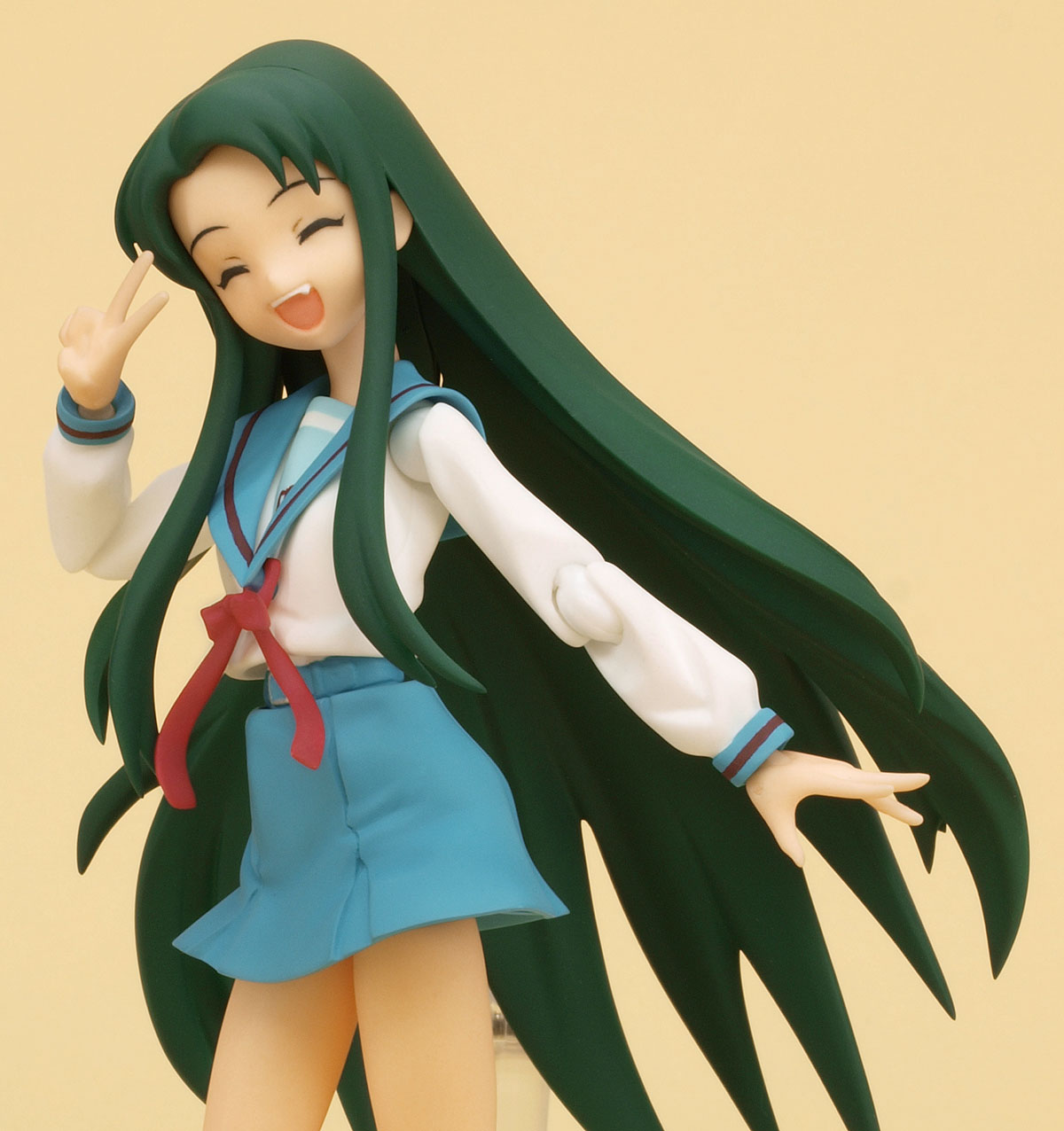 Suzumiya Haruhi no Yuuutsu - Kimidori Emiri - Tsuruya-san - Figma (#018) - School Uniform Ver. (Max Factory) photo 4