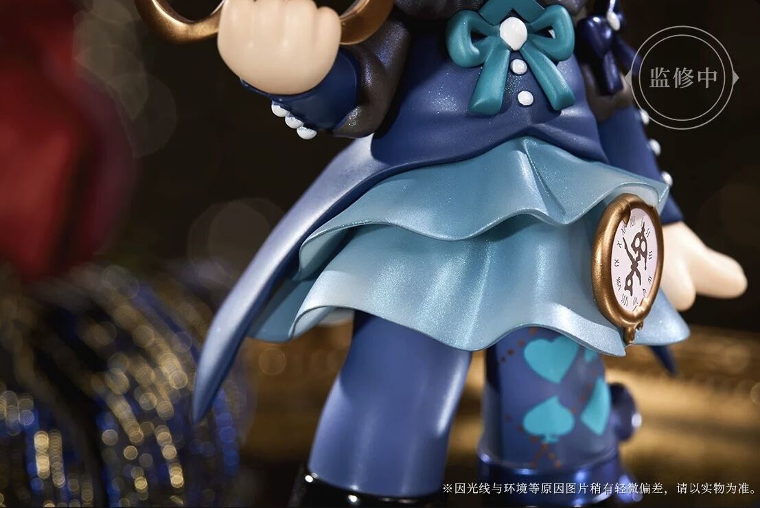 Reverse: 1999 - Vertin - Suitcase Masquerade Re:Q Chibi Figurine Series - The Long-Eared Watchmaker (Bluepoch) photo 6