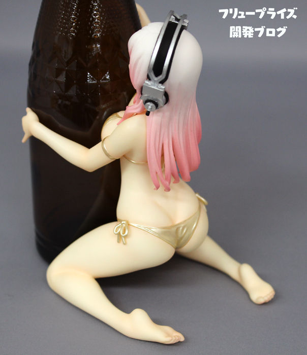 SoniComi (Super Sonico) - Sonico - Drink Holder - Champagne Gold (FuRyu) photo 3