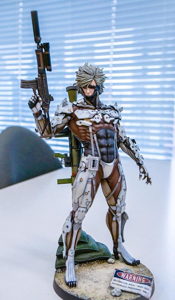 Metal Gear Solid V: Ground Zeroes - Raiden - 1/6 - White Armor Ver. (Gecco, Mamegyorai)