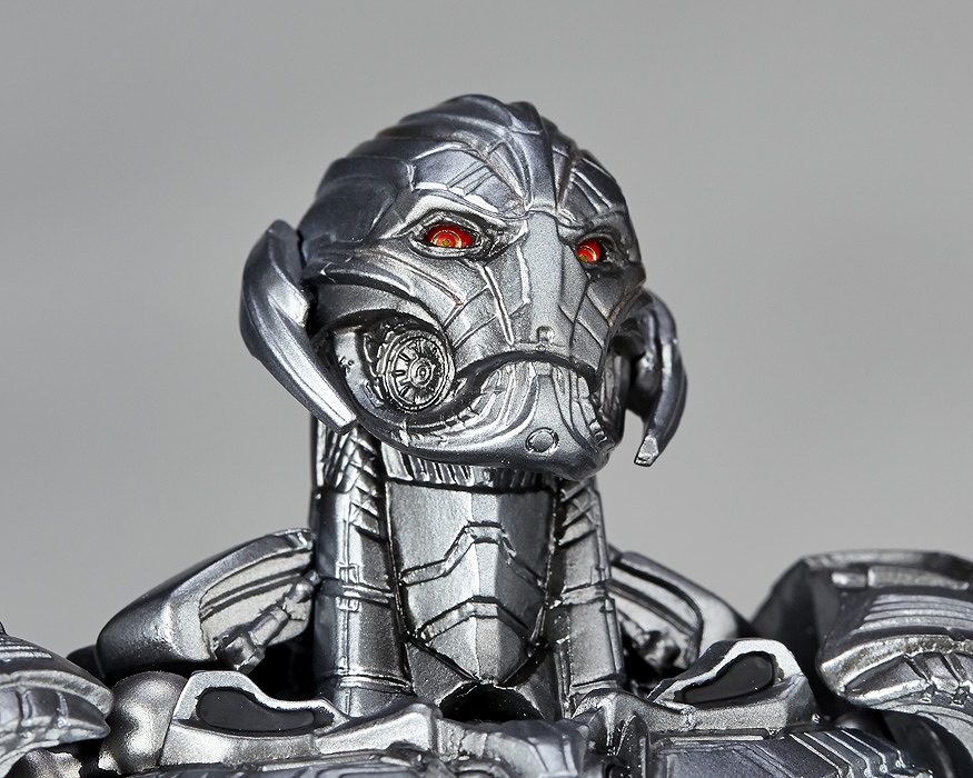 Avengers: Age of Ultron - Ultron - Figure Complex Movie Revo (No.002) - Revoltech (Kaiyodo) photo 4