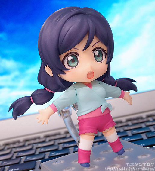 Love Live! School Idol Project - Toujou Nozomi - Nendoroid  (#584) - Training Outfit Ver. (Good Smile Company) photo 15