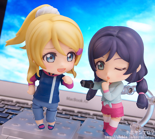 Love Live! School Idol Project - Toujou Nozomi - Nendoroid  (#584) - Training Outfit Ver. (Good Smile Company) photo 17