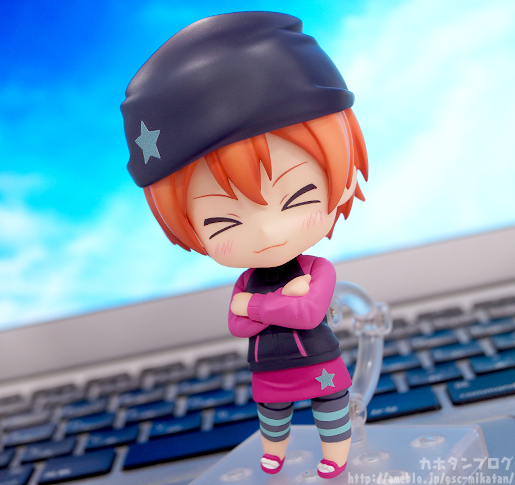 Love Live! School Idol Project - Nishikino Maki - Nendoroid  (#572) - Training Outfit Ver. (Good Smile Company) photo 5