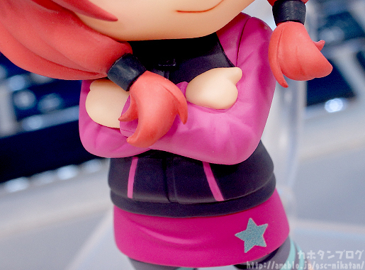 Love Live! School Idol Project - Nishikino Maki - Nendoroid  (#572) - Training Outfit Ver. (Good Smile Company) photo 13