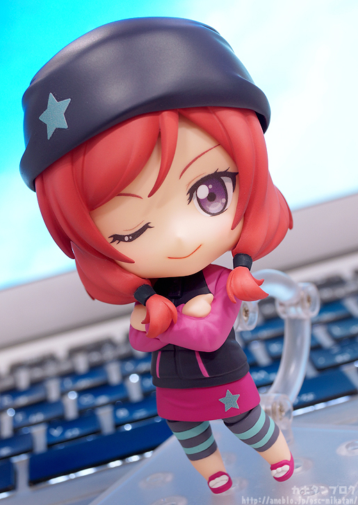 Love Live! School Idol Project - Nishikino Maki - Nendoroid  (#572) - Training Outfit Ver. (Good Smile Company) photo 15