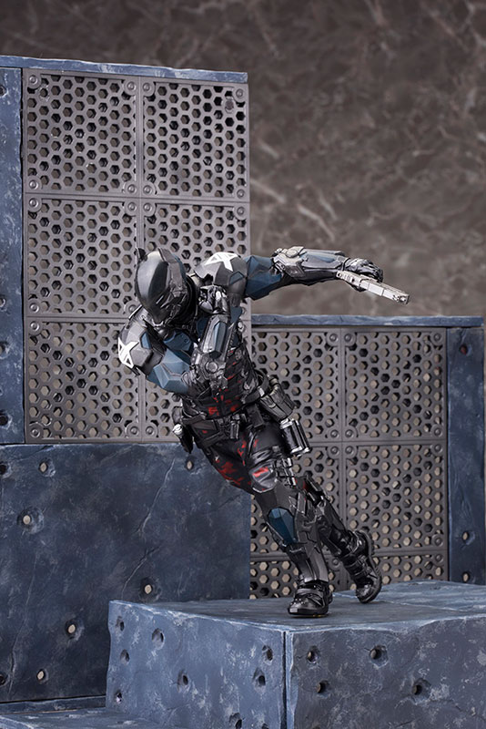 Batman: Arkham Knight - Arkham Knight - ARTFX+ - 1/10 (Kotobukiya) photo 6