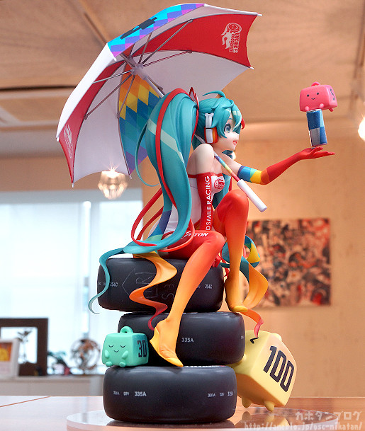 Good Smile Racing - Hatsune Miku - 1/8 - Racing 2016 Ver. (Good Smile Company) photo 14
