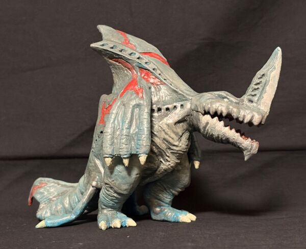 Ultraman Z - Genegarg - 1/350 (Zoukei Koubou Kitora)