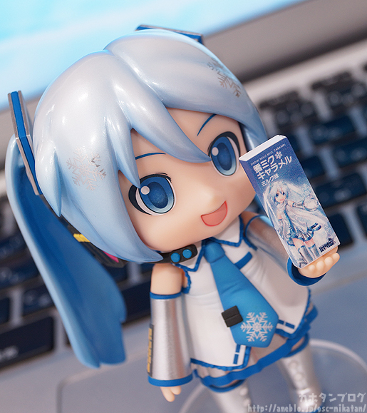 Vocaloid - Mikudayo - Nendoroid  (#549) - Snow (Good Smile Company) photo 2