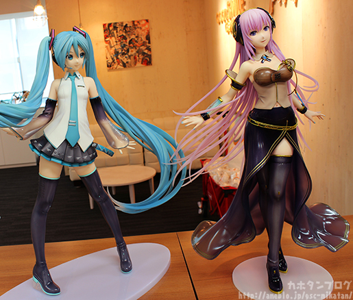 Vocaloid - Megurine Luka - B-style - 1/4 - V4X (FREEing) photo 2