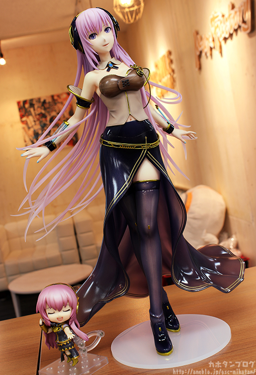 Vocaloid - Megurine Luka - B-style - 1/4 - V4X (FREEing) photo 3