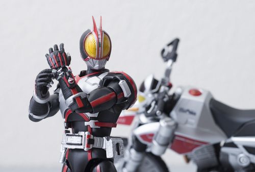 Kamen Rider 555 - Kamen Rider Faiz - S.H.Figuarts (Bandai) photo 3