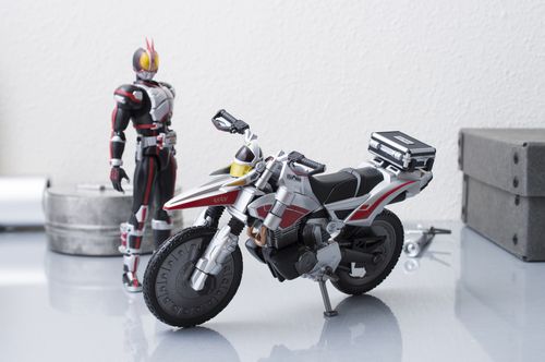 Kamen Rider 555 - Kamen Rider Faiz - S.H.Figuarts (Bandai) photo 5