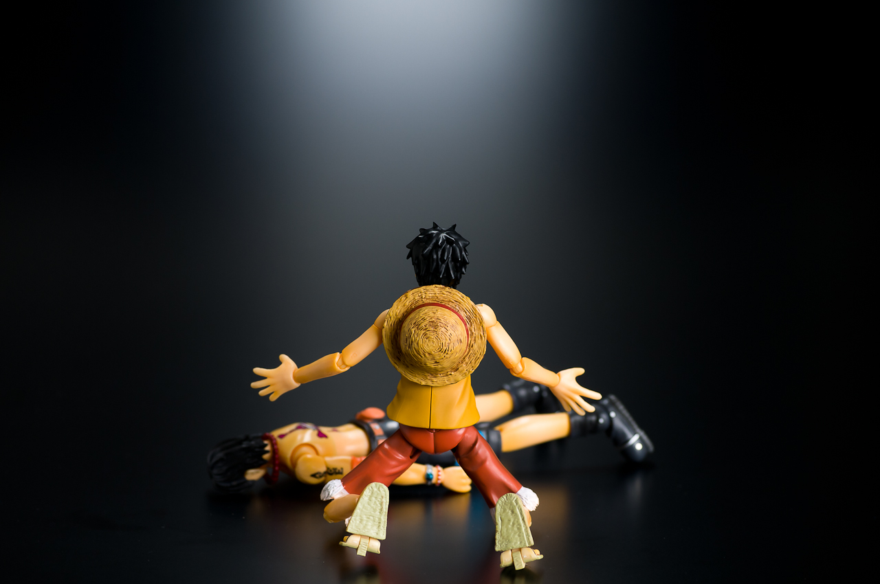 One Piece - Portgas D. Ace - S.H.Figuarts (Bandai) photo 2