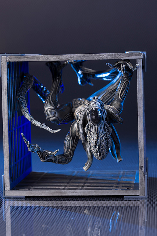 Aliens - Alien Warrior - ARTFX+ - 1/10 (Kotobukiya) photo 4