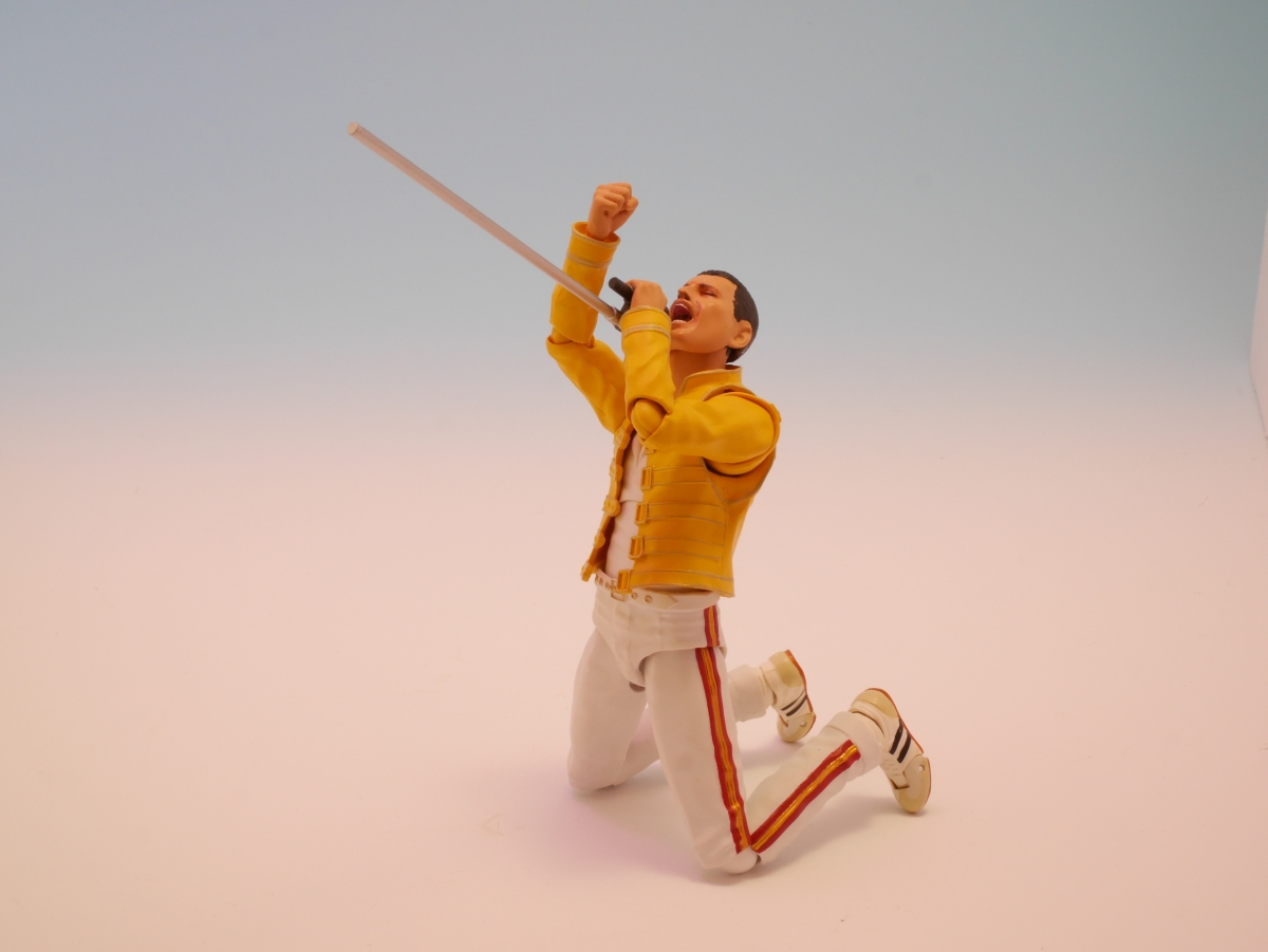 Queen - Freddie Mercury - S.H.Figuarts - Live at Wembley Stadium (Bandai, Bandai Spirits) photo 4