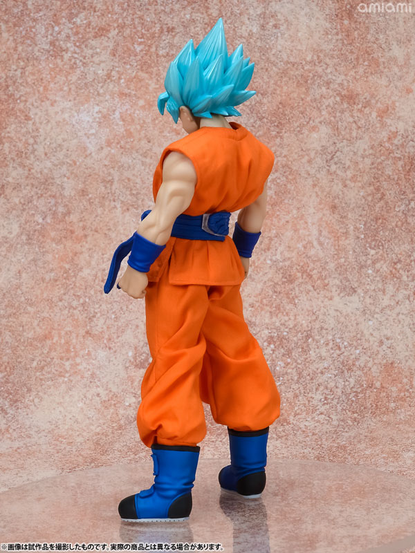 Dragon Ball Super - Son Goku SSGSS - Dimension of Dragonball (MegaHouse) photo 8